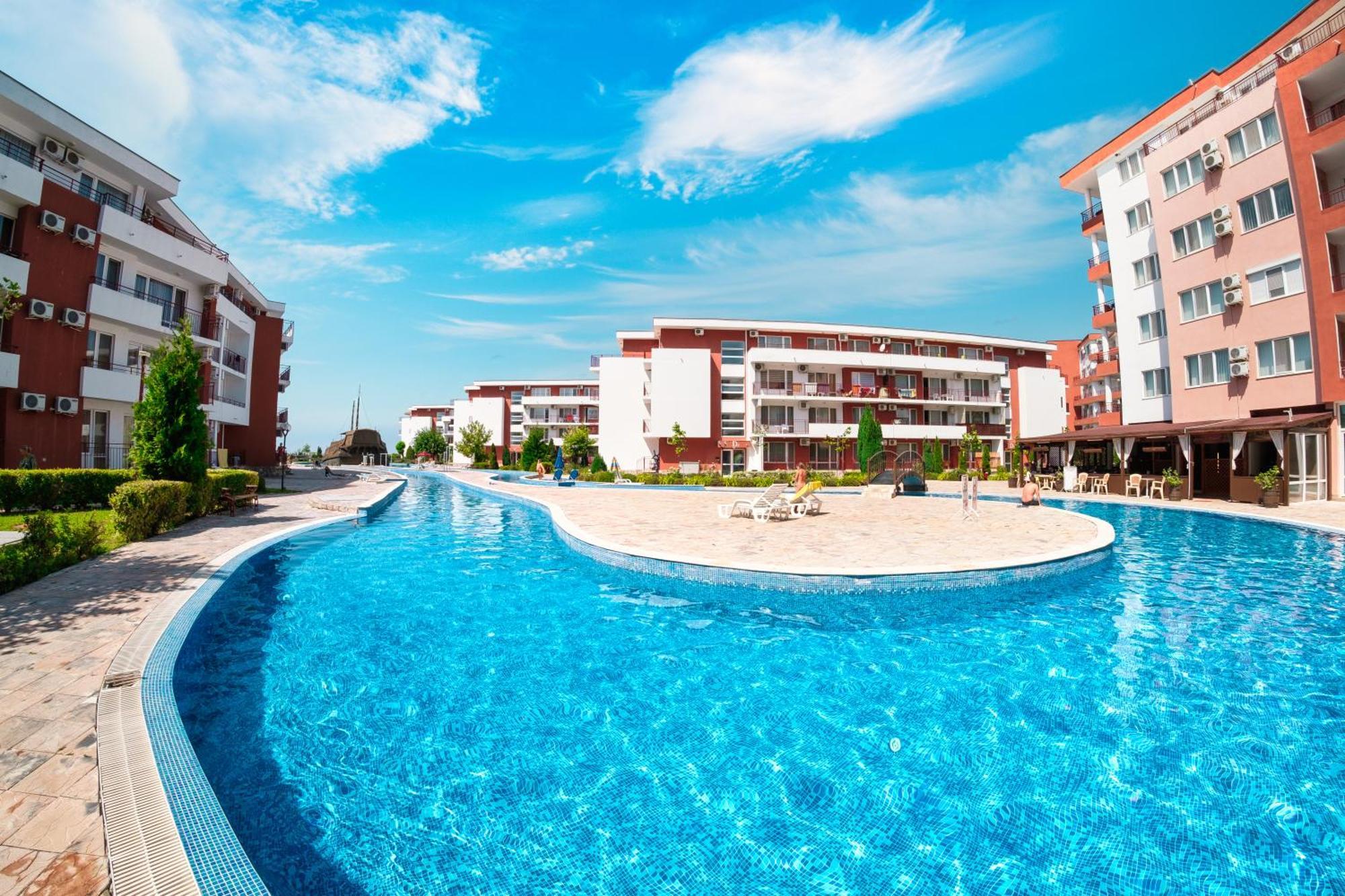 Privilege Fort Beach Apartments Sveti Vlas Ngoại thất bức ảnh