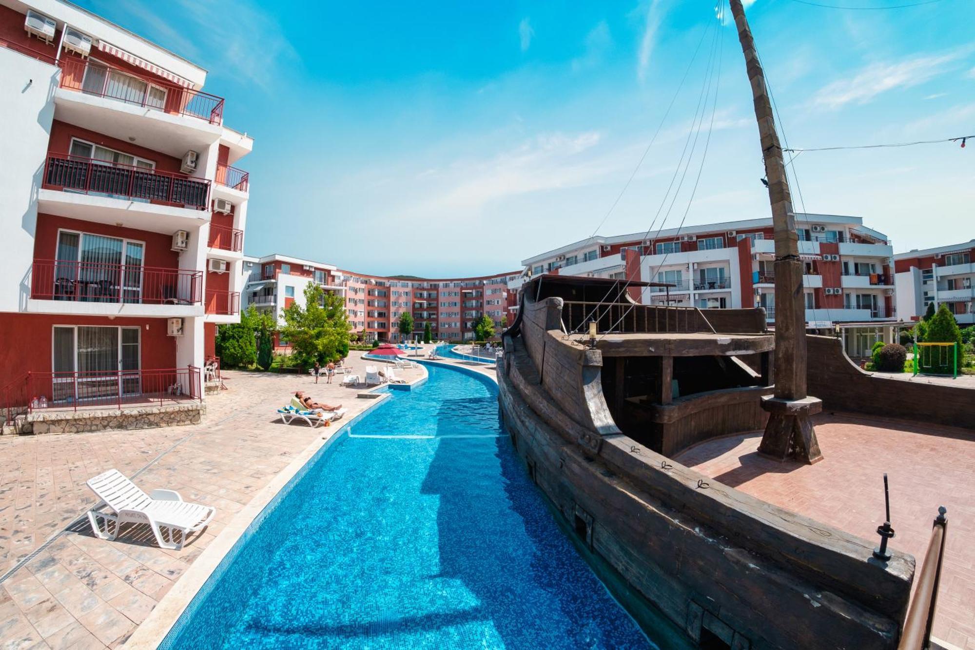 Privilege Fort Beach Apartments Sveti Vlas Ngoại thất bức ảnh