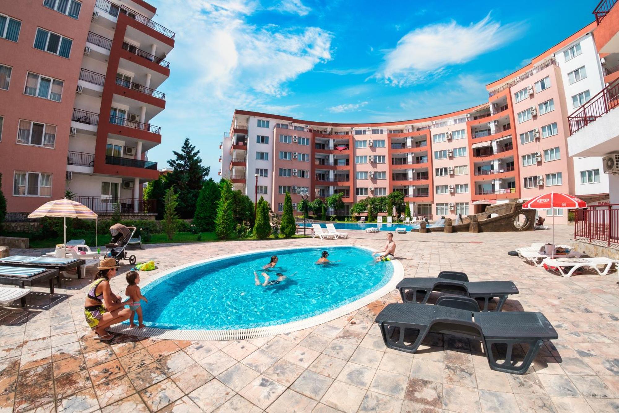Privilege Fort Beach Apartments Sveti Vlas Ngoại thất bức ảnh
