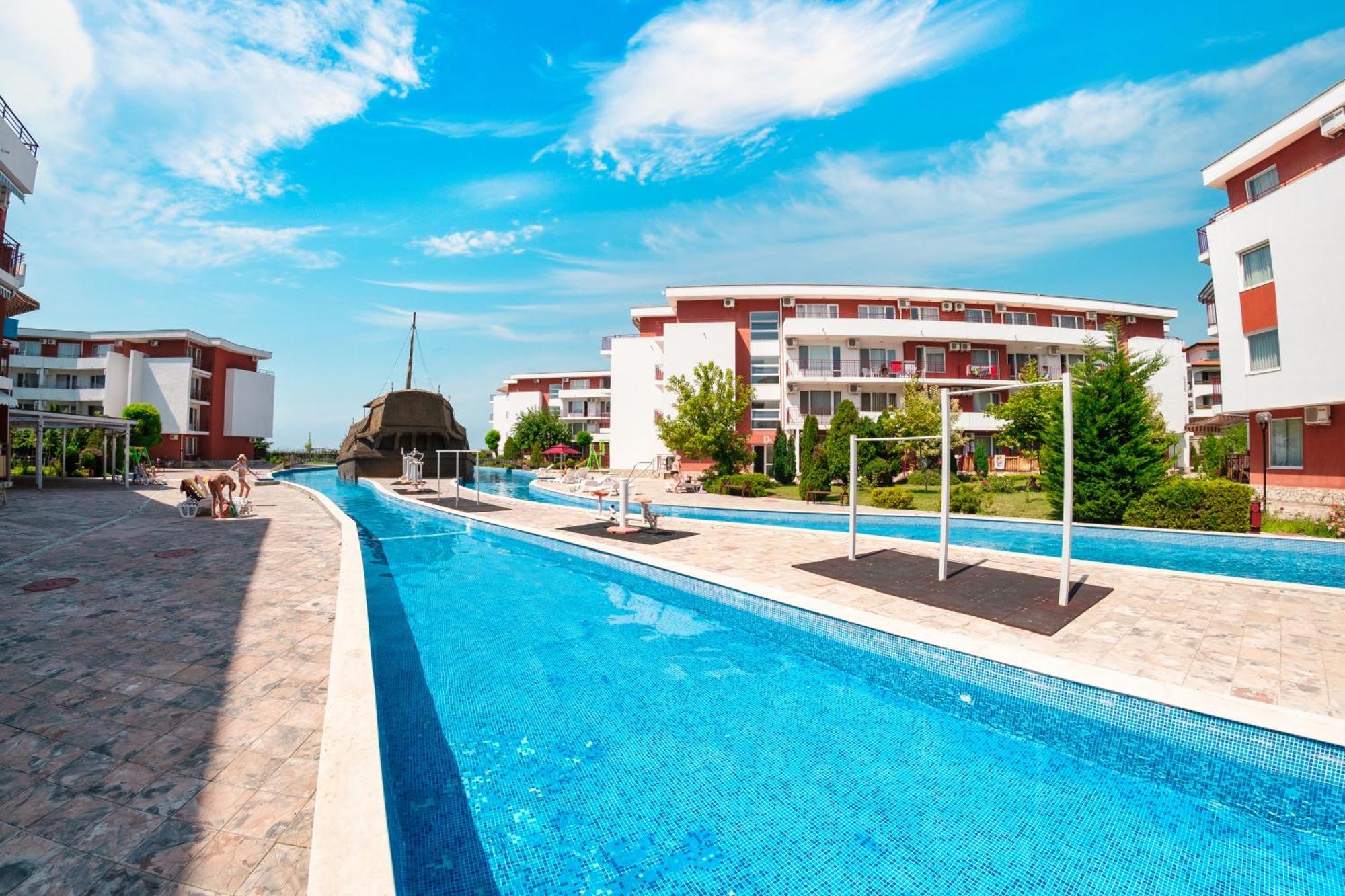 Privilege Fort Beach Apartments Sveti Vlas Ngoại thất bức ảnh