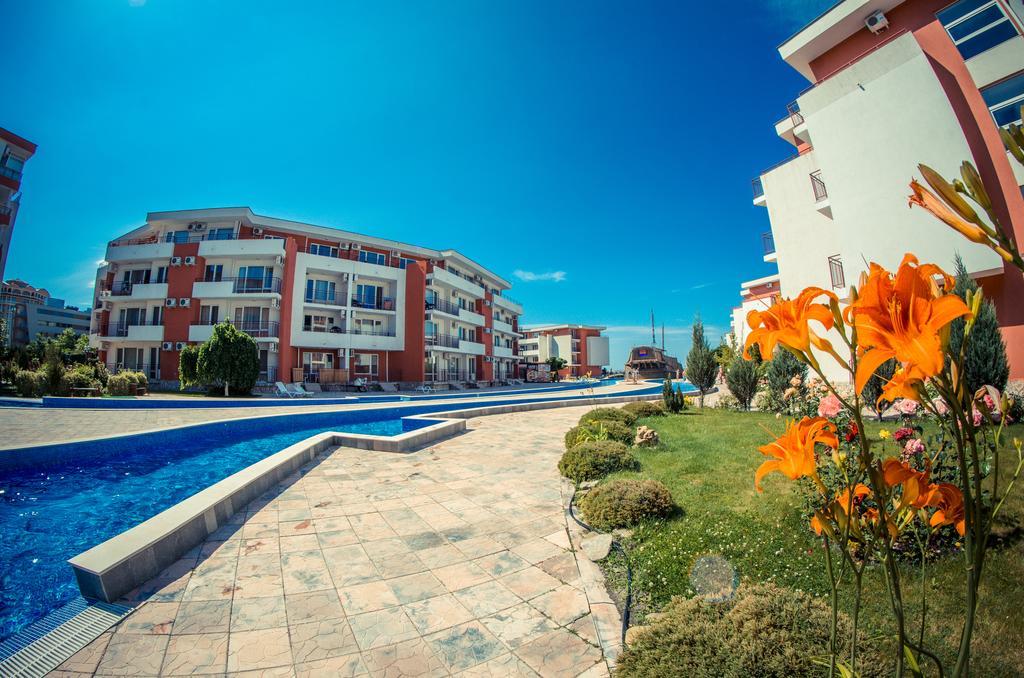 Privilege Fort Beach Apartments Sveti Vlas Ngoại thất bức ảnh