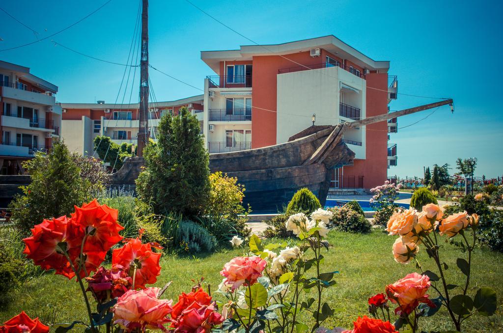 Privilege Fort Beach Apartments Sveti Vlas Ngoại thất bức ảnh