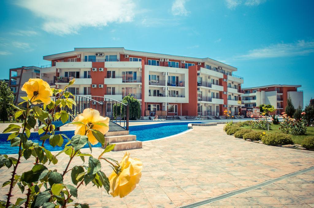 Privilege Fort Beach Apartments Sveti Vlas Ngoại thất bức ảnh