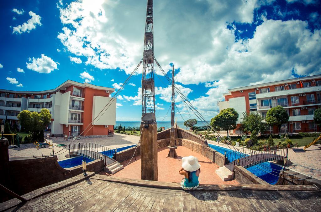 Privilege Fort Beach Apartments Sveti Vlas Ngoại thất bức ảnh