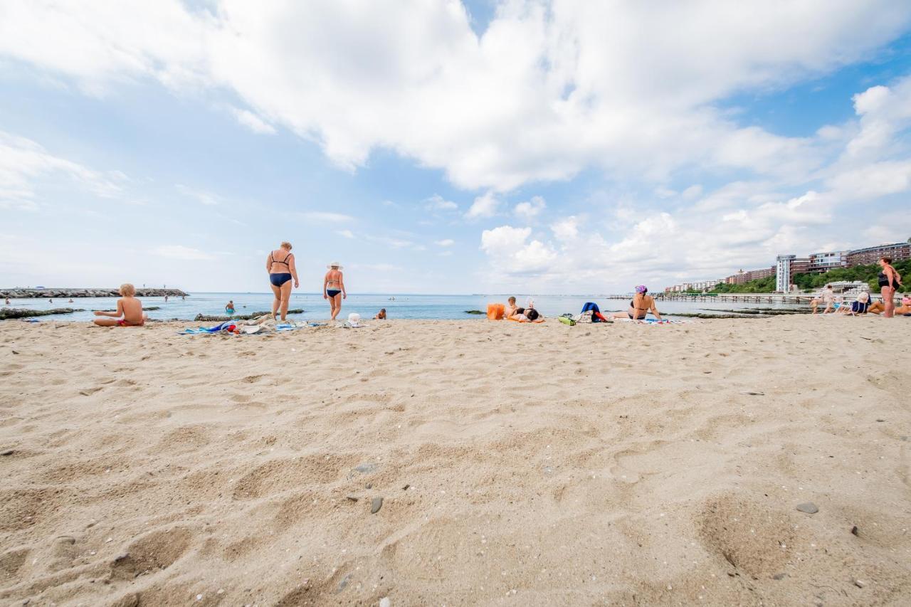 Privilege Fort Beach Apartments Sveti Vlas Ngoại thất bức ảnh