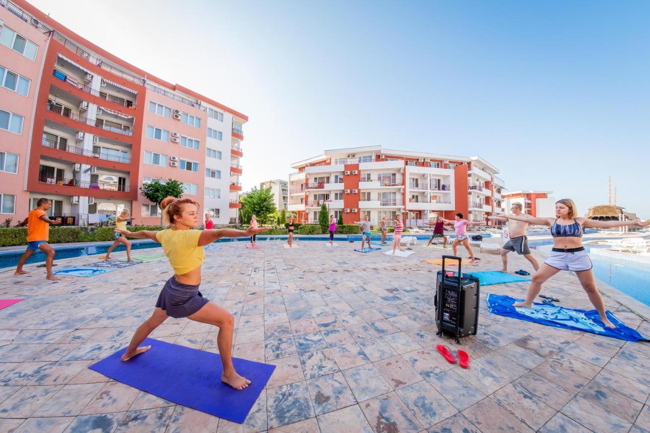 Privilege Fort Beach Apartments Sveti Vlas Ngoại thất bức ảnh